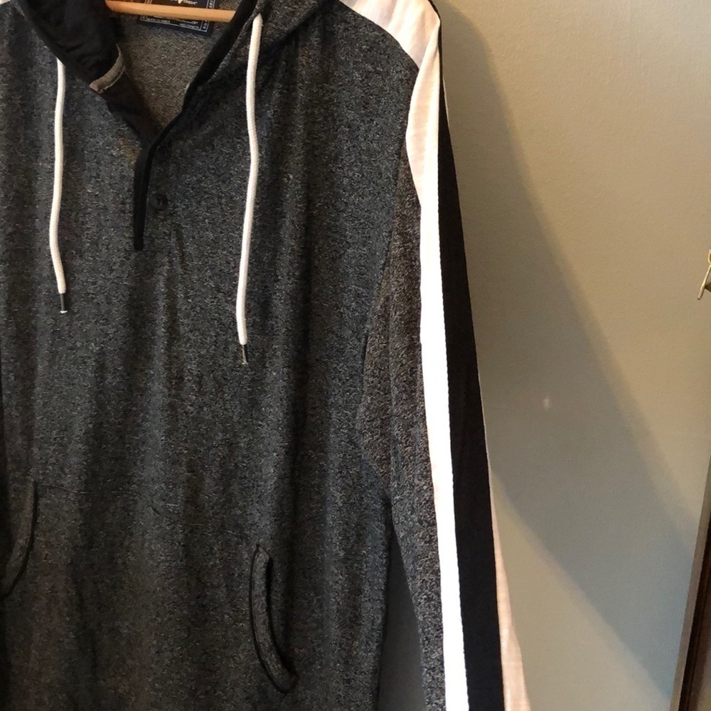 CO. 81 Men's L Cotton Hoodie - Picture 3 of 5